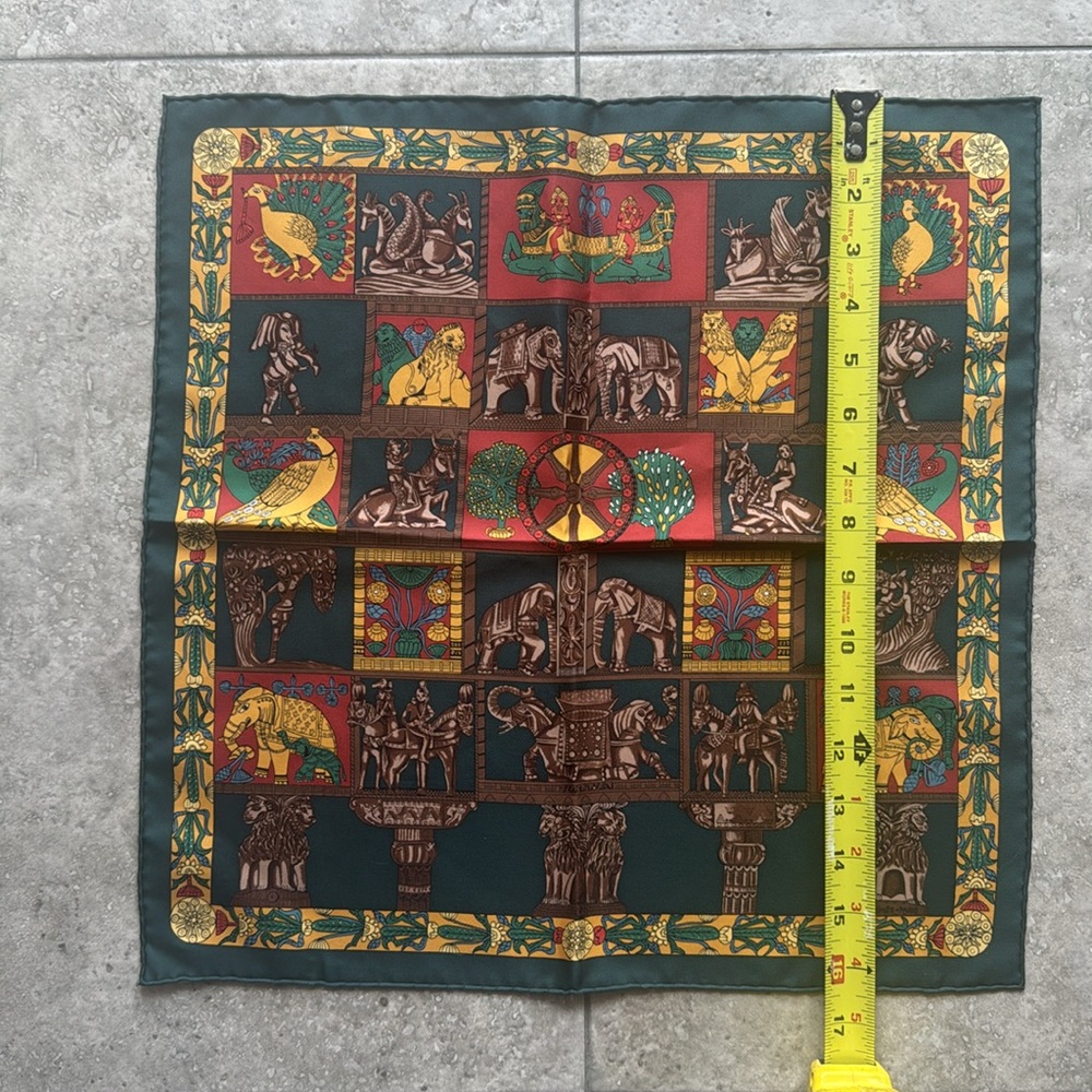 Hermes Torana deep green silk scarf. Made in France - Picture 8 of 8